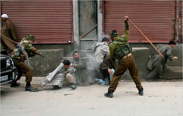 Kashmir-terrorism13.JPG